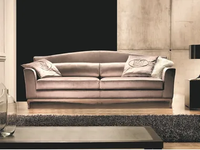 h_gomez-velvet-sofa-former-in-italia-455760-rel2523af43.jpg thumb image